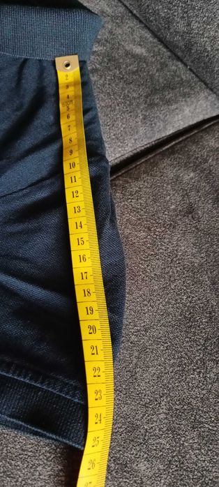 Granatowa sukienka shirtowa z kołnierzykiem w stylu Polo marki ESMARA