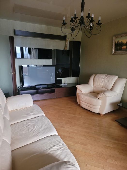 Комфортна стильна видова квартира