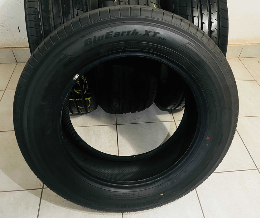 OPONY: Yokohama BluEarth-XT AE61 235/60 R18 103H
