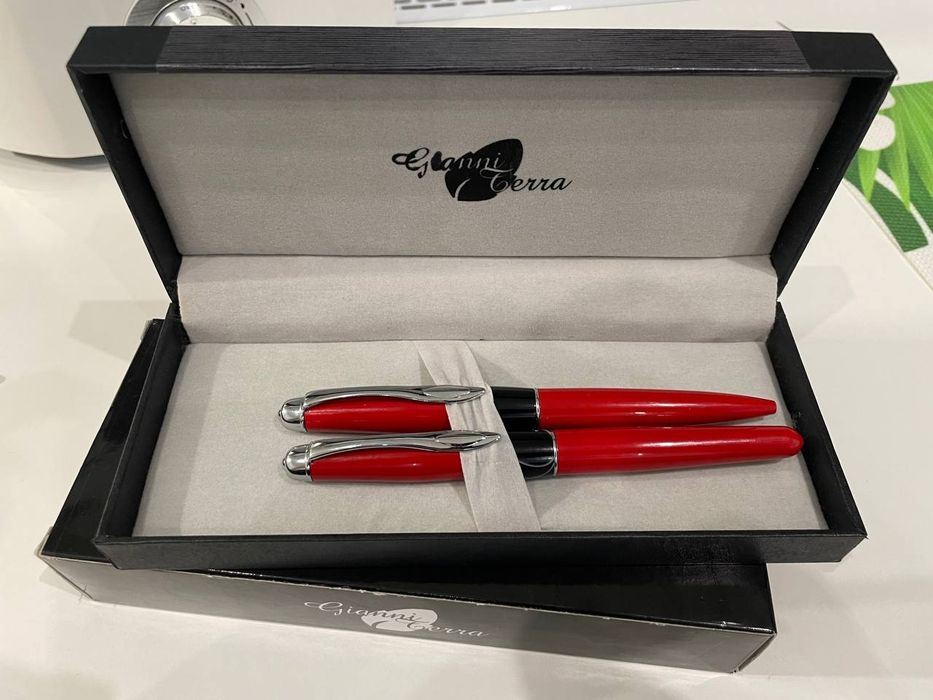 Набір ручок подарунковий Gianni Terra red with black