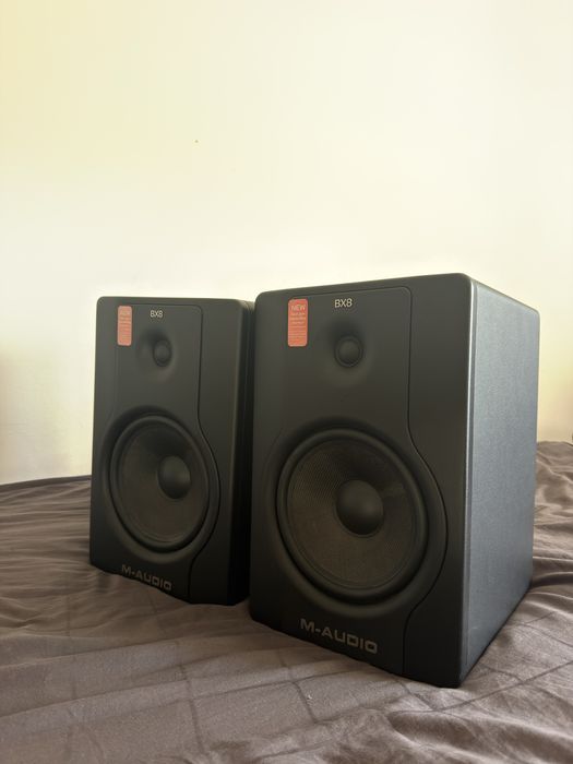 M-Audio BX8 D2 monitory studyjne, para