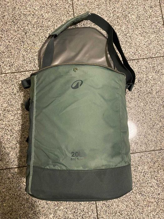 Geleira 100 isotérmico e compacto para o campismo 20 litros