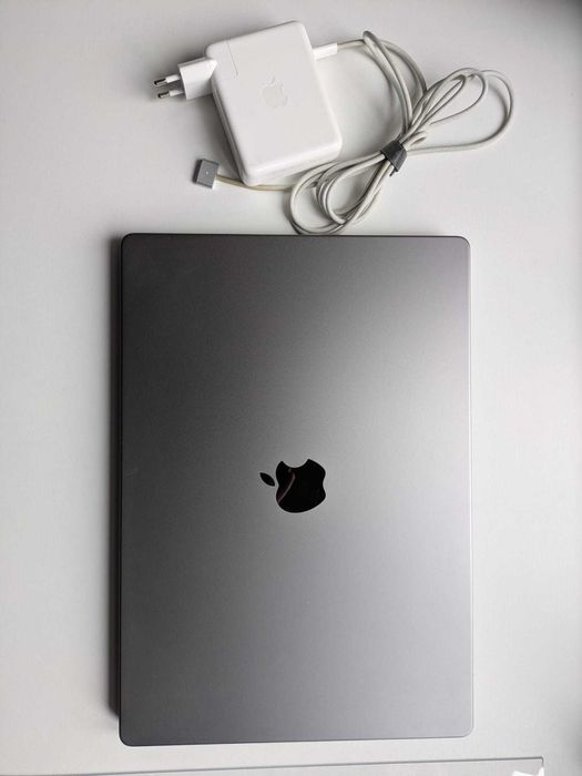 MacBook Pro 16” (2021) M1 Max| 32GB | 1TB SSD |GPU 24-core |Space Gray