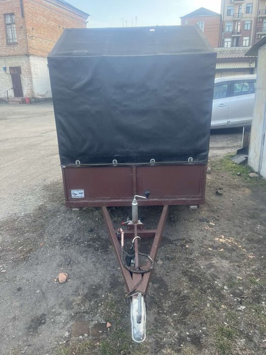 Причіп вантажний з тентом