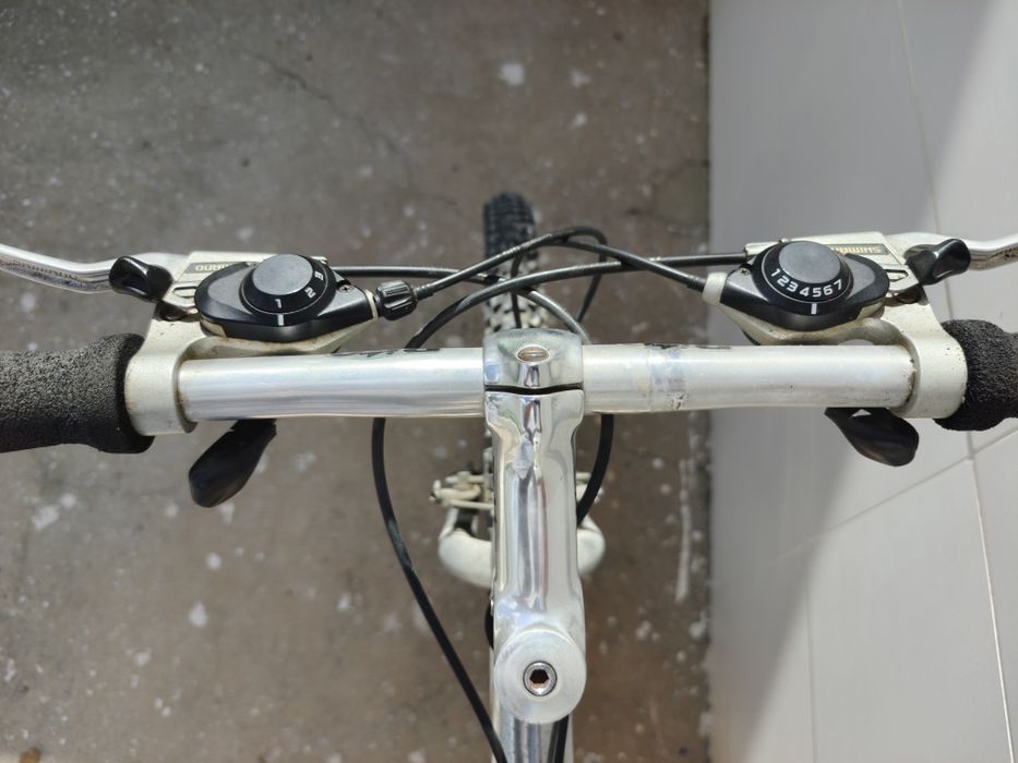 Vendo bicicleta BTT