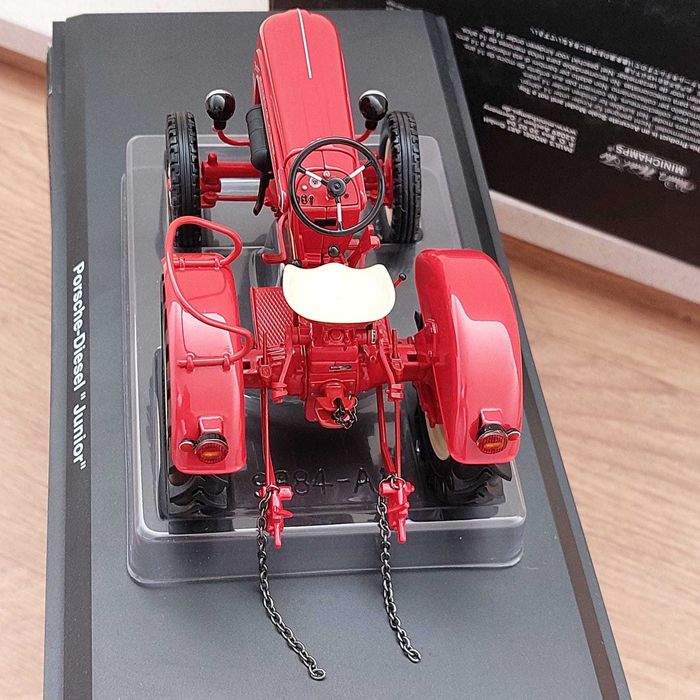 Miniatura Porsche Diesel Junior Tractor Schuco 1:18