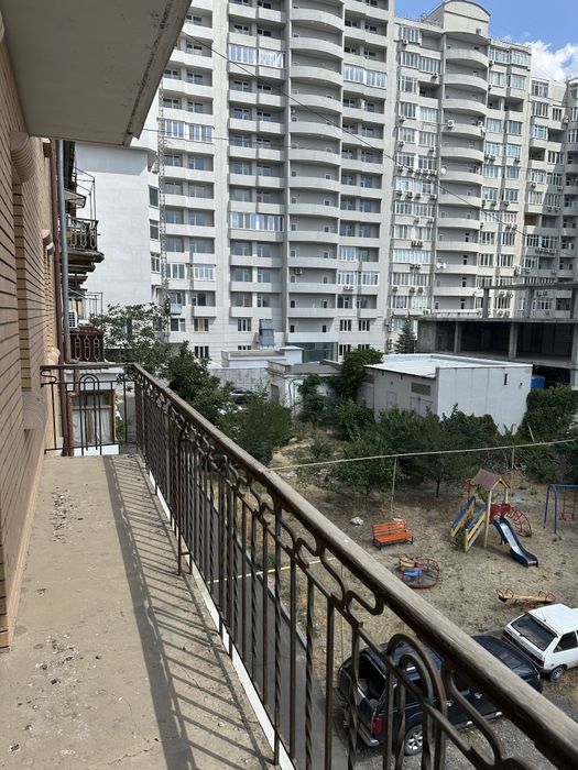 Продам 4х к.кв в новом сданном доме в центре города, ул. Никольская