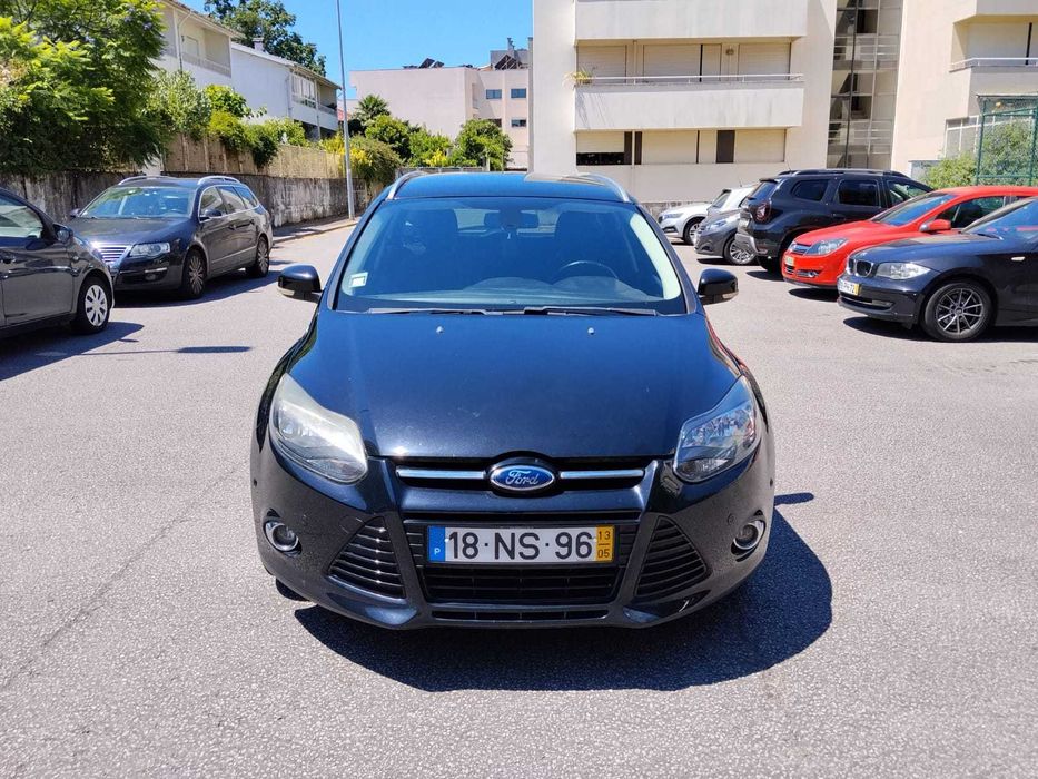 Vendo Ford Focus SW 1.6 gasóleo