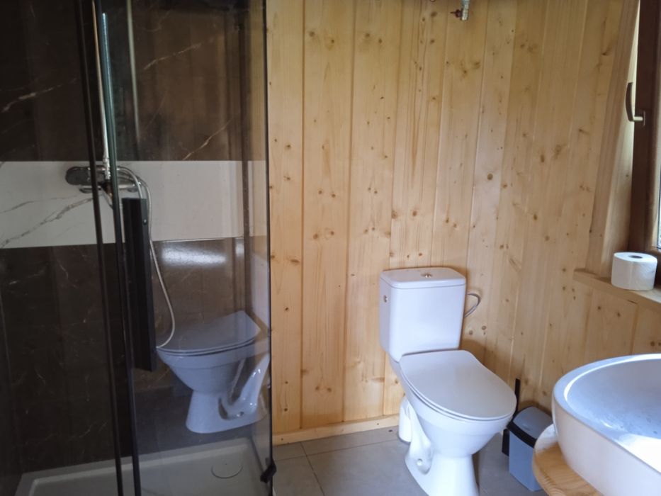 Domki i pokoje do wynajęcia