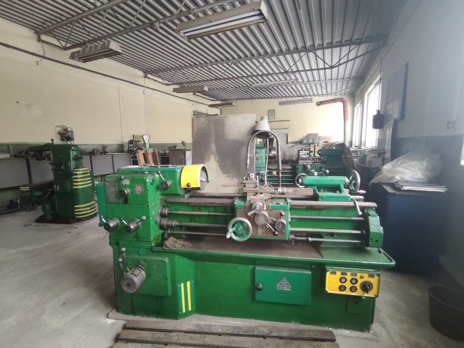 Tokarka uniwersalna Tum25