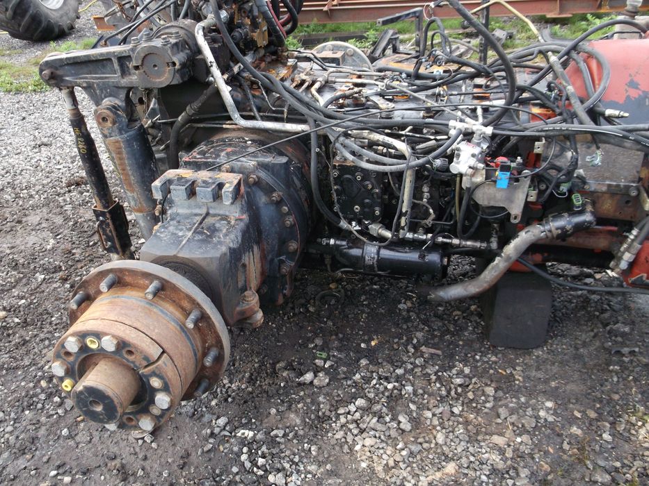 Massey Ferguson 8220,8240,8260 -zwolnica,półoś,hamulce,wom,tarcza-