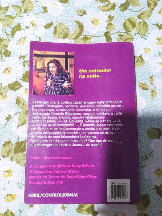 R.L STINE A BABY SITTER livro