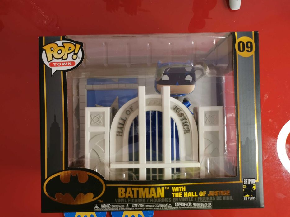 Funko Pop Batman with The Hall of Justice