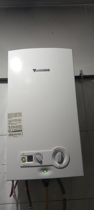 Esquentador vulcano ventilado 11L gás de botija, com montagem