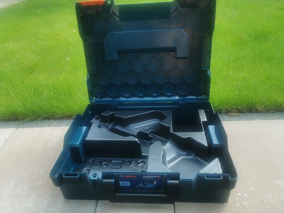 Walizka L-Box Bosch 136