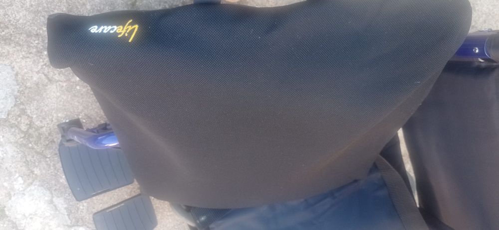 Andarilho, cadeira de rodas e almofada anti escaras