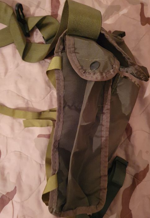 Bolsa a tiracolo verde militar