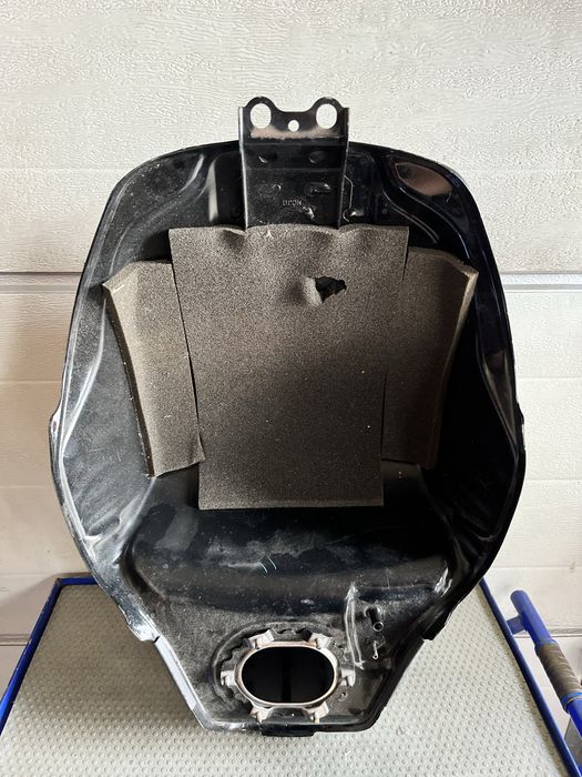 Zbiornik paliwa bak HONDA CBR 954 rr SC50
