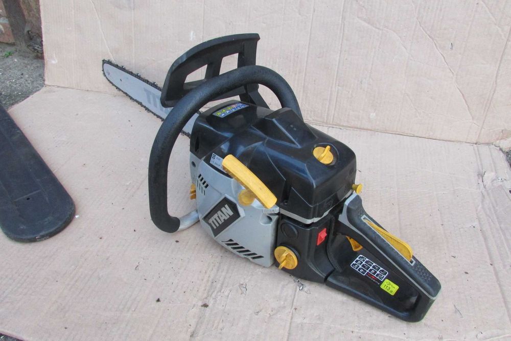 Бензопила, пила бензинова, цепная пила Titan TTL760CHN 50см. (з Англії