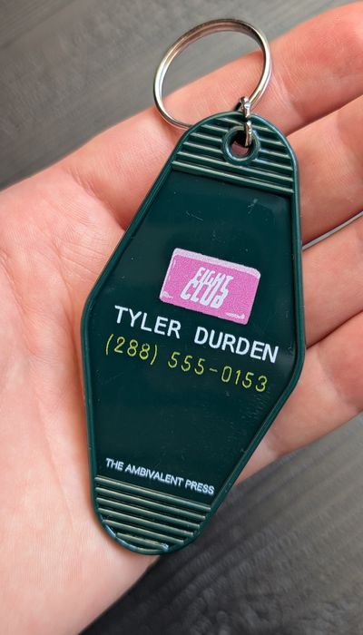 Бойцовский клуб брелок на ключи fight club Чак Паланик