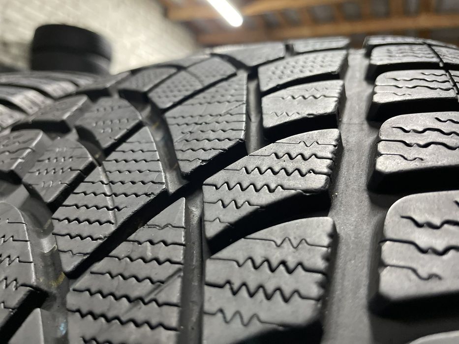 235/35 R19 Dunlop SP Winter Sport 3D R01 (Зимові Автошини б\у) Склад