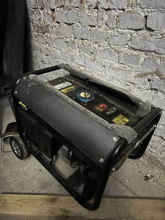 Продам генератор