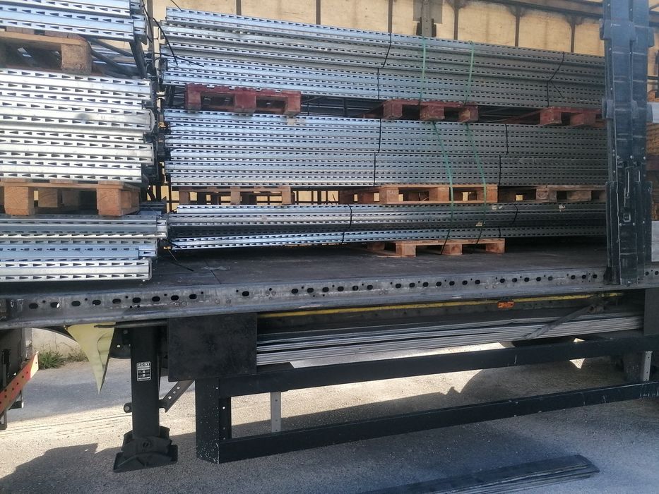 Racks, parteleiras industriais, estantes de armazém