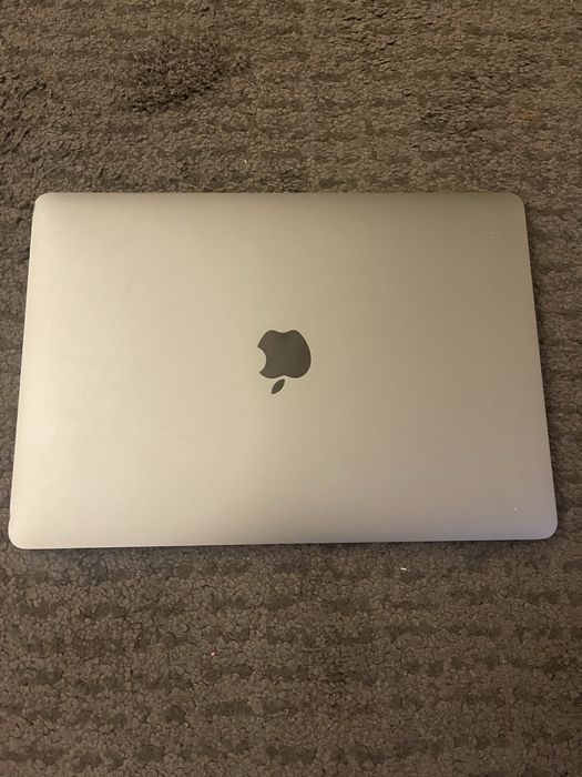 MacBook pro 2019 Touch Bar 13”