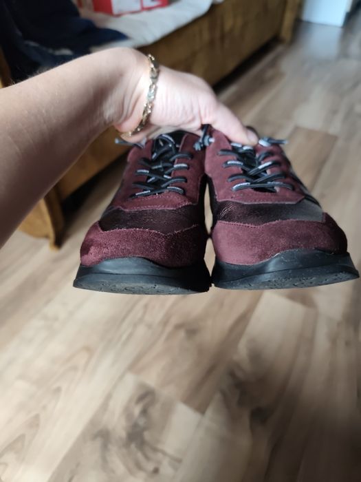 Buty sneakersy hiszpańskie
