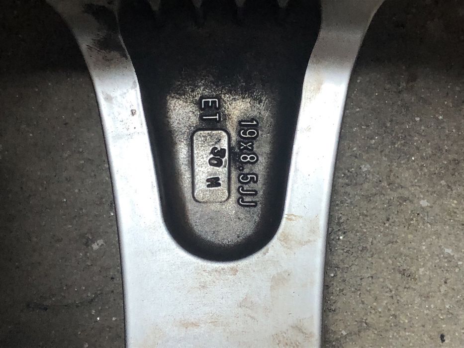 Vendo jantes 19” com furacão 5/100