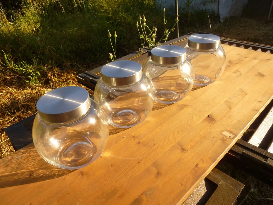 4 Bomboneiras 2¼ ltr. em vidro e inox NOVO.