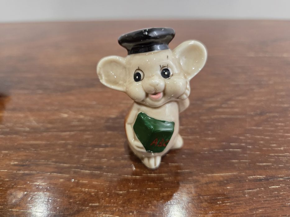 2 ratos em porcelana