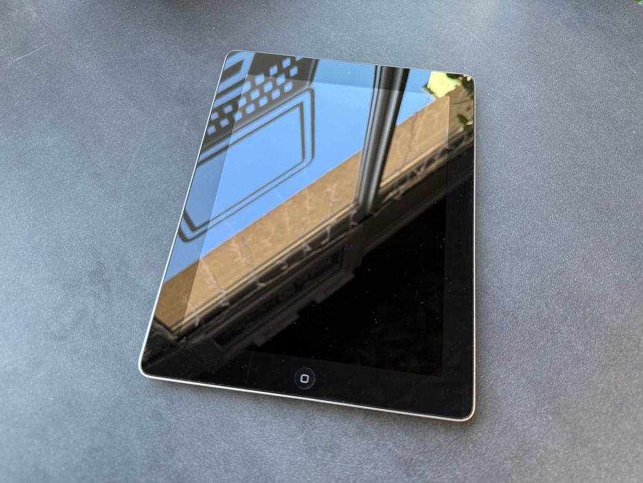 Tablet Apple iPad 2 gen. 32 GB WIFI  bat- 100% + GW 3 msc