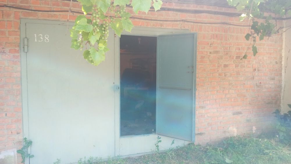Продам гараж в чугуеве