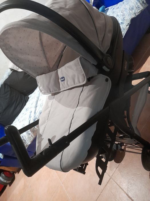Chicco Stroller with Carrycot64750815700227123