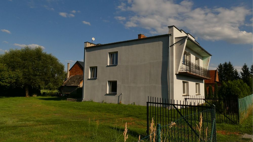 Duży dom jednopiętrowy ok. 200 m² | Działka 1351 m2 | Bobrowniki, gm. Grabów nad Prosną
