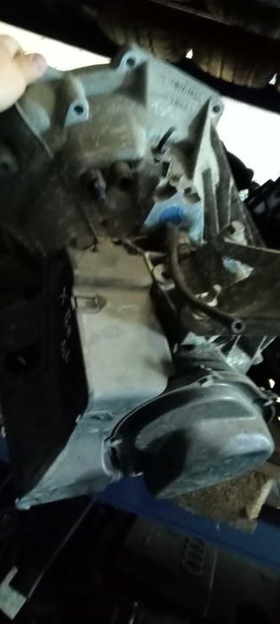 Caixa Velocidades Ford 98WT7F096-AC