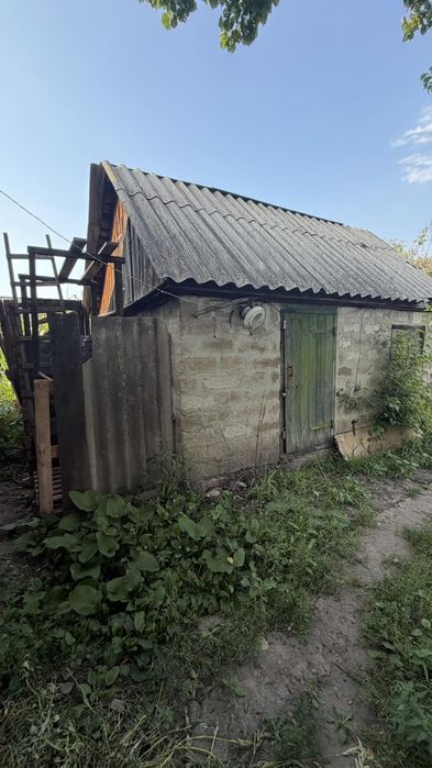 Продам дом .Район 10 школы .Рассматриваем сертификат