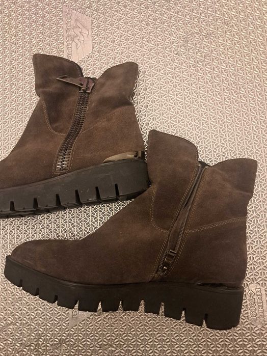 Kozaki krotkie brazowe r 39