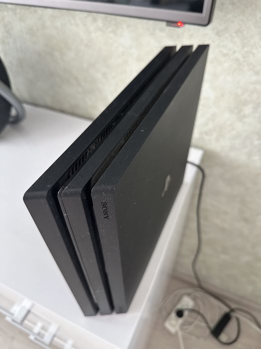 Playstation 4 Pro 1TB