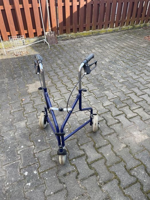 Balkonik chodzik trójkołowy