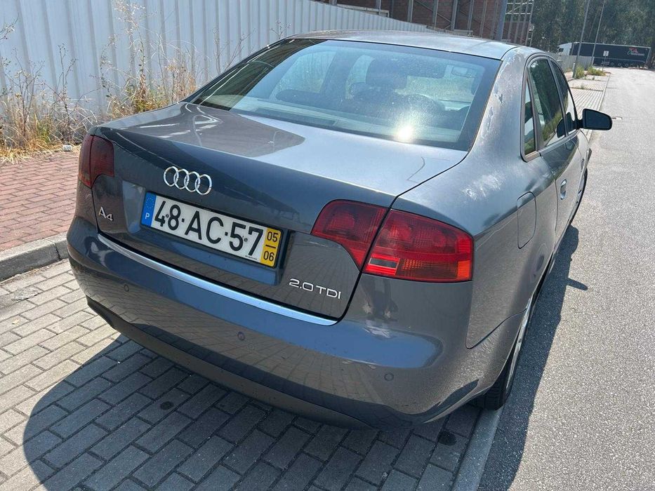 Audi A4 B7 Dois mil TDI