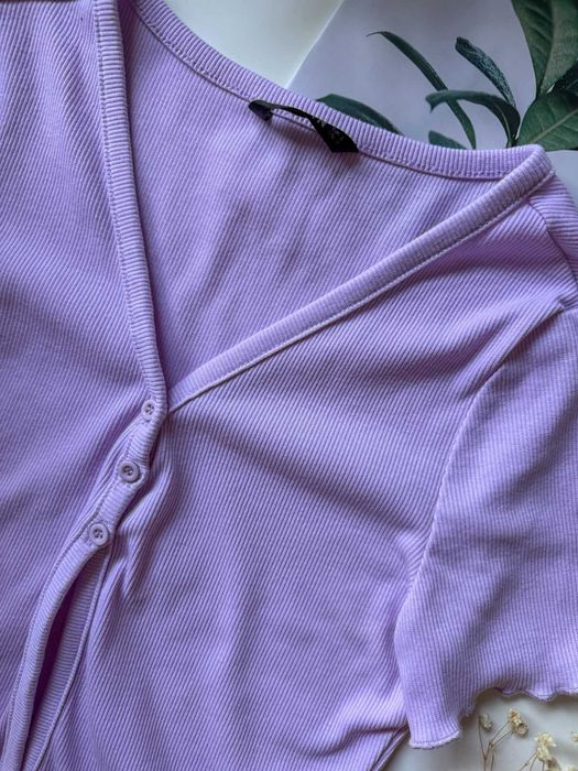 Lawendowa bluzka w prążek z falowanym dołem 25% cotton