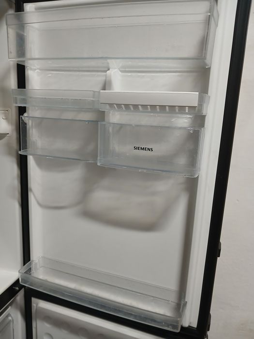 Продам б/у холодильник SIEMENS