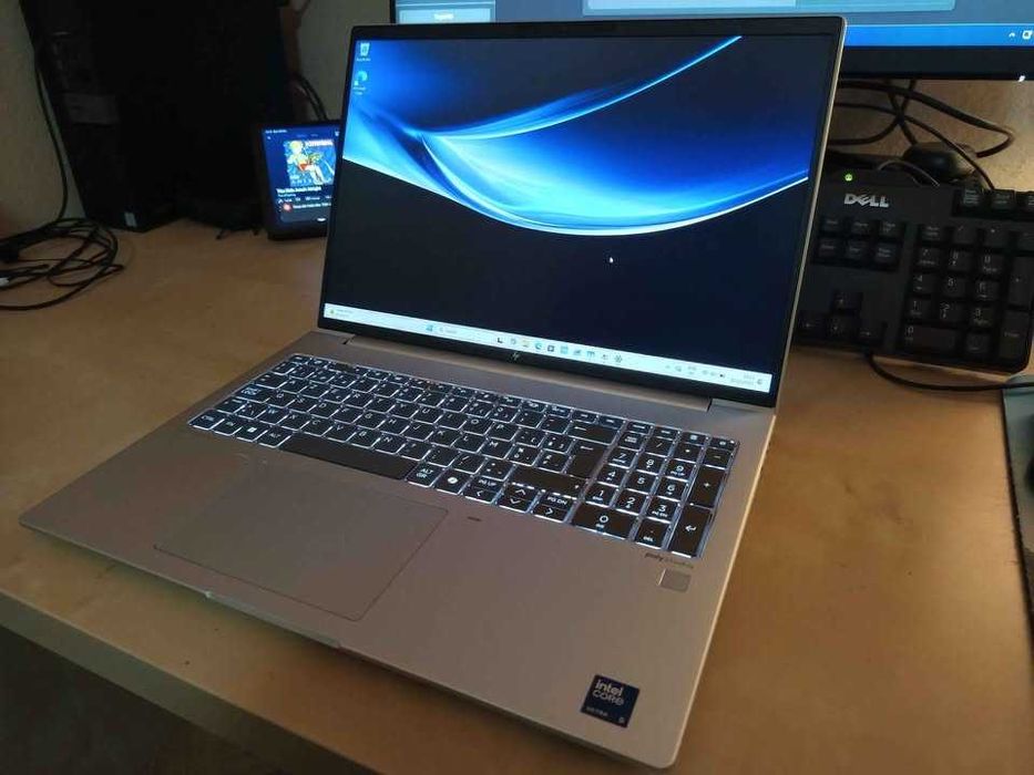 HP EliteBook 660 G11 / Intel Ultra i5 135U / 16GB RAM DDR5 / SSD 512GB
