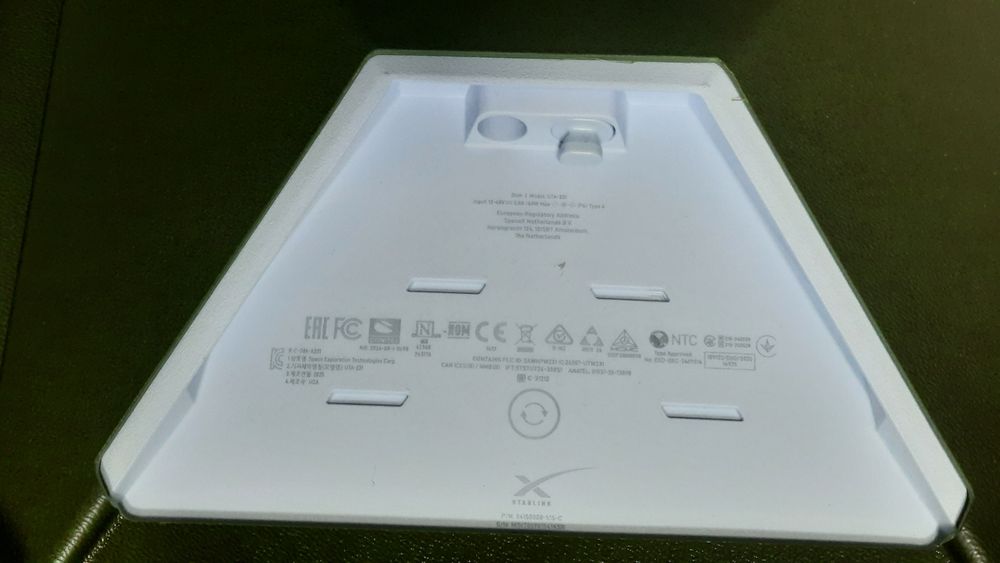 SpaceX Starlink Mini Kit 2025.(UTA-231)