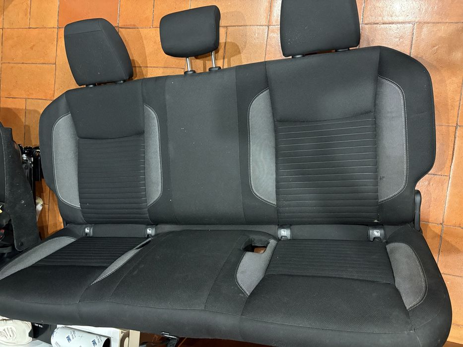 Interior nissan navara np300 / renault alaskan