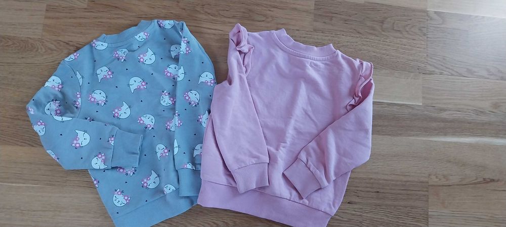 2 bluzy Sinsay rozm. 98, stan bdb, bluza serca, kurtka, czapki