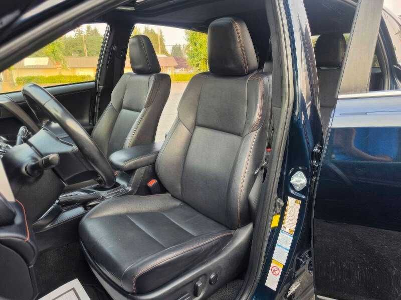 2018 Toyota RAV4 Hybrid SE
