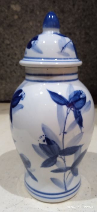 Várias peças decoração terrinas ,jarrões bule